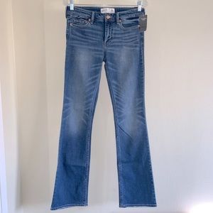 NWT The Abercrombie & Fitch Boot Cut Indigo Wash Denim Stretch Jeans - Sz. 4R